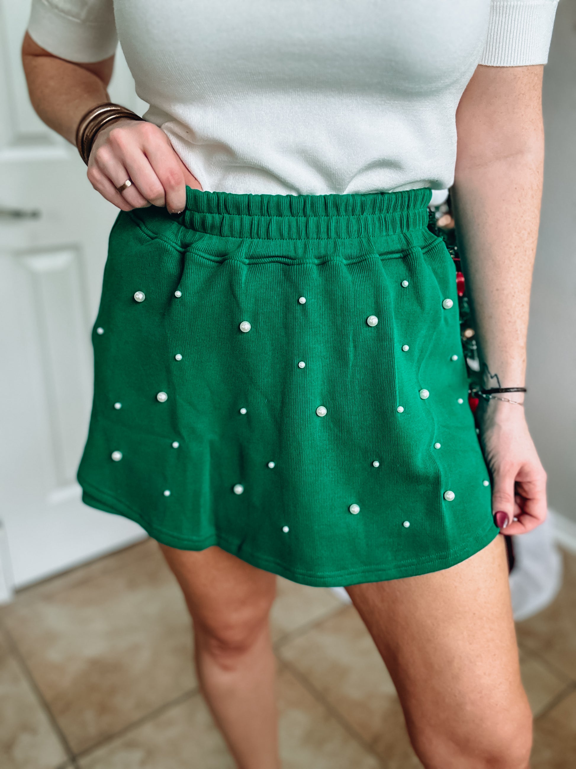 Cue The Chic Pearl Skort - Southern Divas Boutique