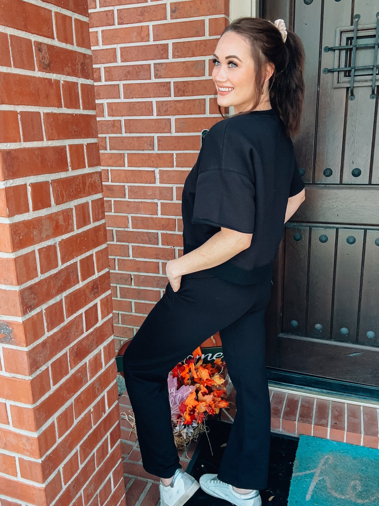 Oversized Crop Short Sleeve Sweatshirt - Black - Southern Divas Boutique